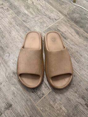 adidas Yeezy Slide Foam Sandals EVA Foam US Men's 11 Tan / Beige